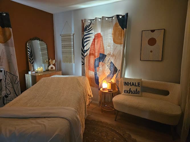 Stacey Breslin, Licensed Massage Therapist logo