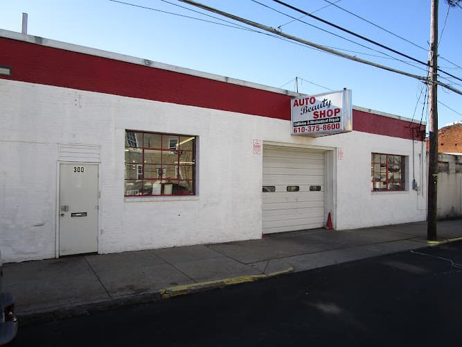 Auto Beauty Shop logo