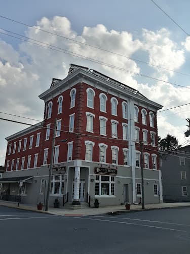 Bahney House Hotel logo