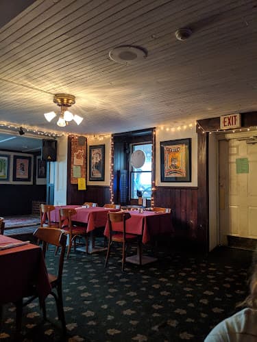 Porch Restaurant & Pub logo