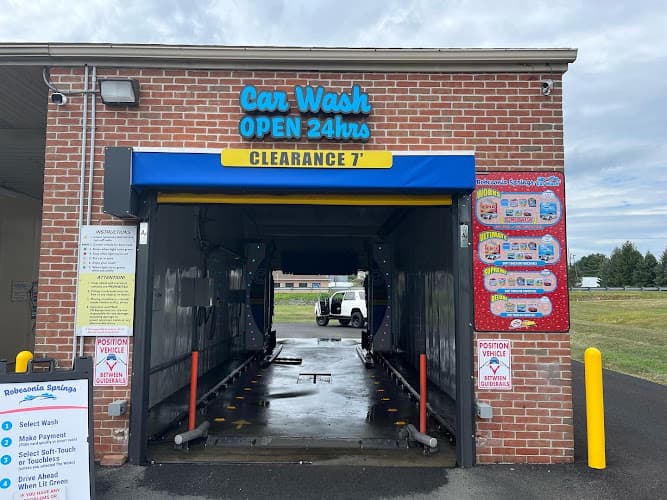 Robesonia Springs Car and Pet Wash Logo