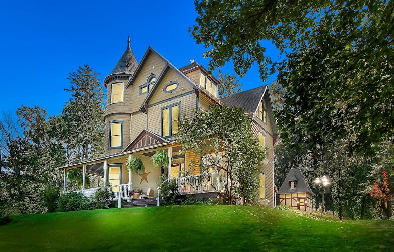 The South Mountain Inn