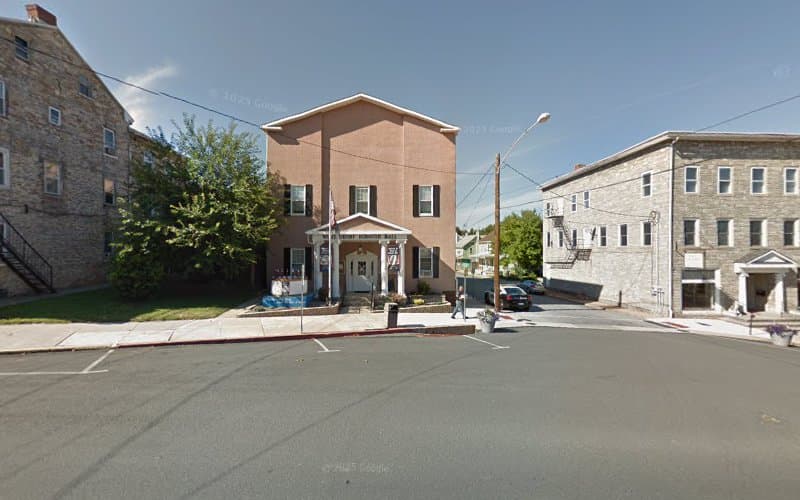 Womelsdorf Police logo