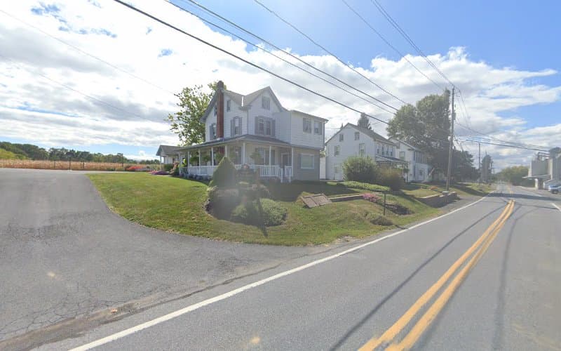 Mt Airy Kennels logo