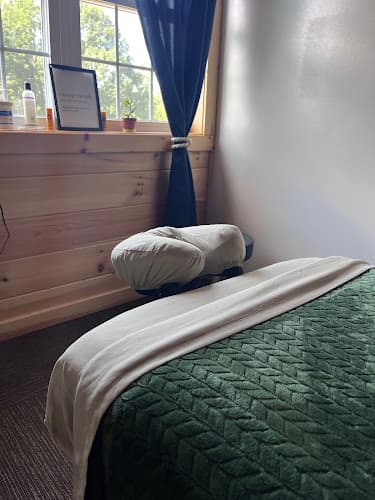 Adrianna Zook Massage therapy logo