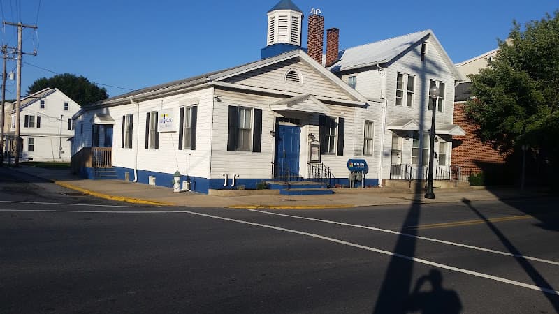 Lighthouse Community Center logo