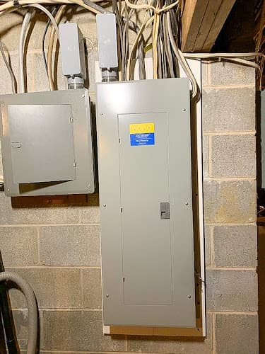 Mr. Electric of Lancaster County logo