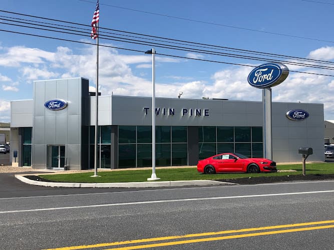 Twin Pine Ford logo