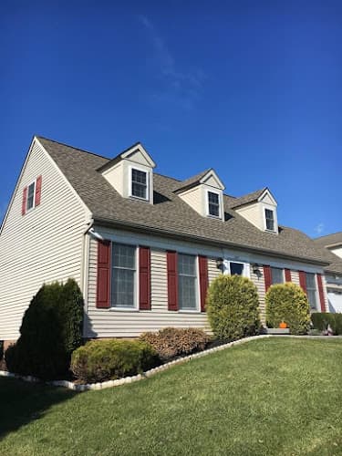 C&H House to Home Contracting logo