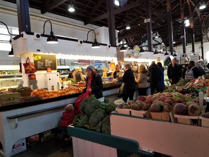 Lancaster Central Market logo