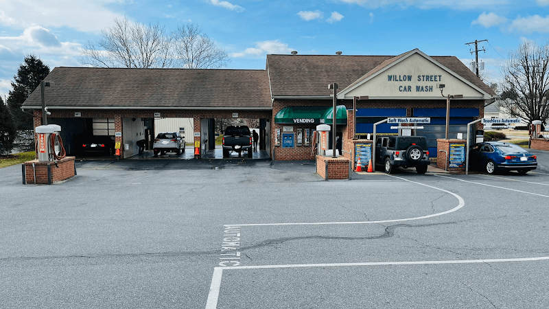 Willow Street Car Wash logo