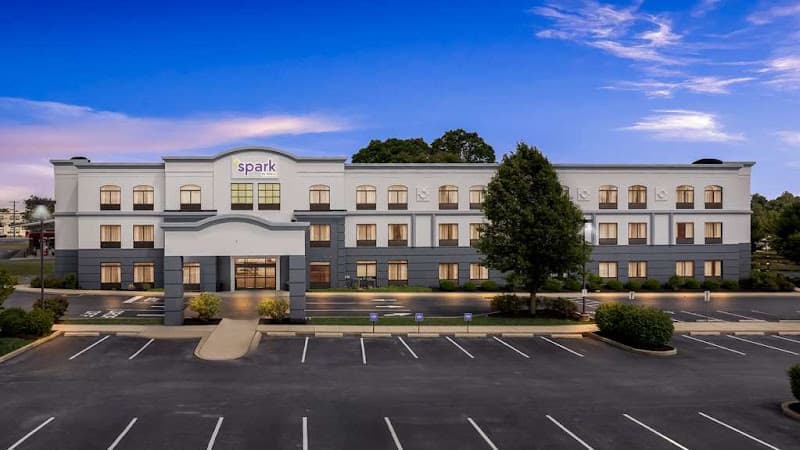 Spark by Hilton Lancaster Dutch Country logo