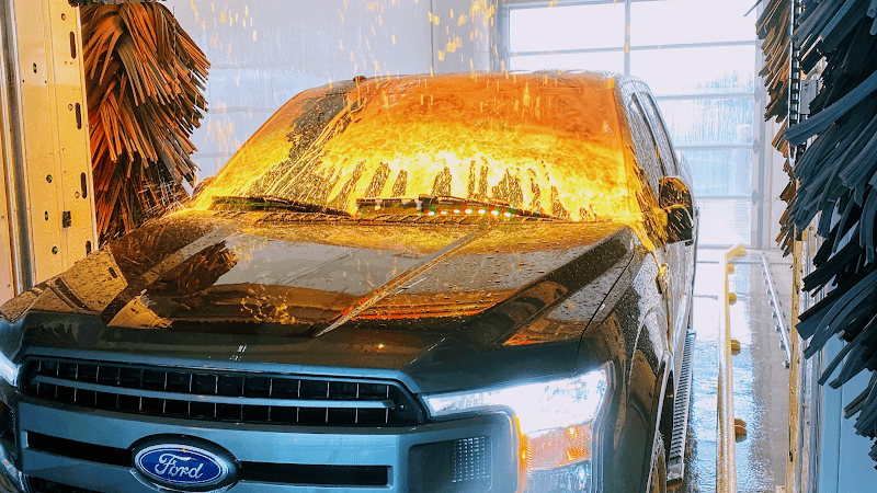 Sundance Car Wash logo