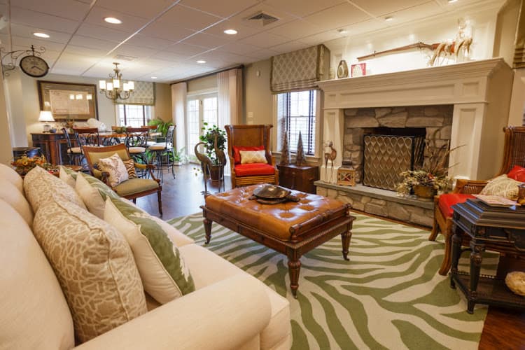 Heritage Design Interiors Inc. Window Treatments & Home Decor