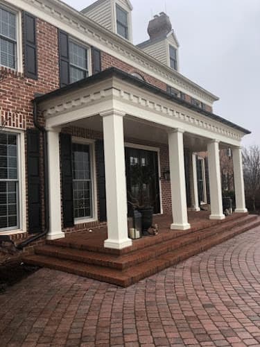 Smucker Brothers Construction logo