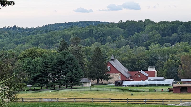 Springton Manor Farm logo
