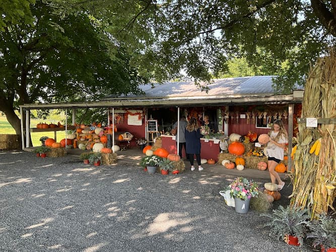 Red Barn Produce logo