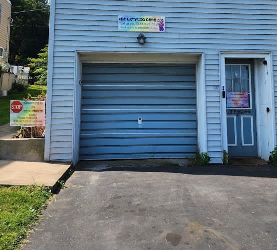 The Grooming Guru LLC logo