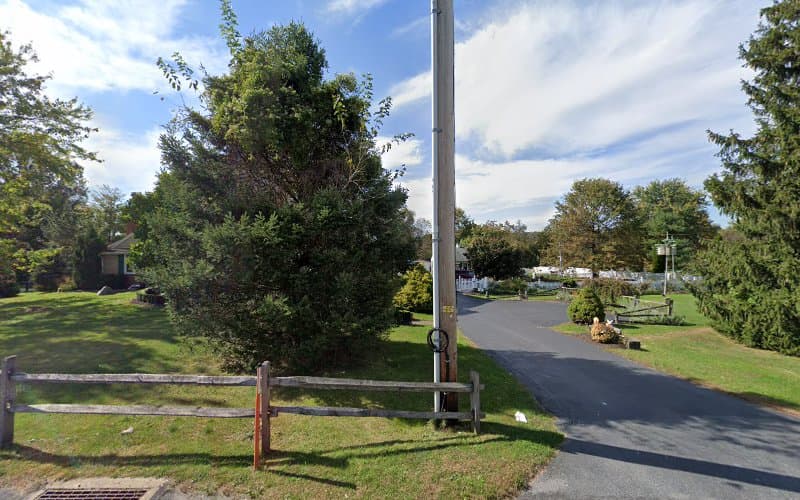 Greenfield Yarrow Kennels logo