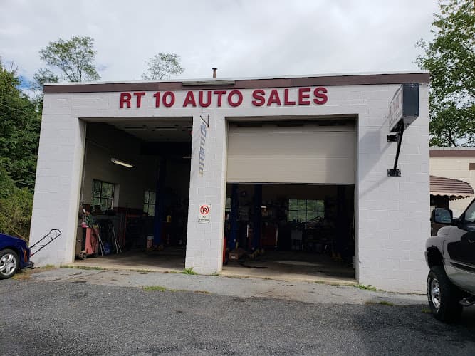 Route 10 Auto Sales logo