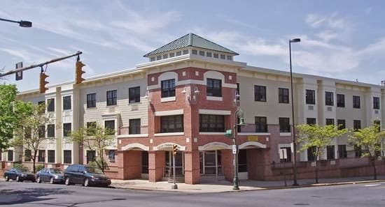 Penns Common Court Apartments Logo