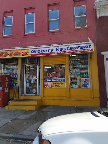 Hernandez Grocery logo
