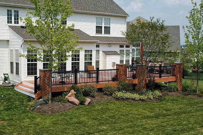 Breyer Construction & Landscape, LLC. logo