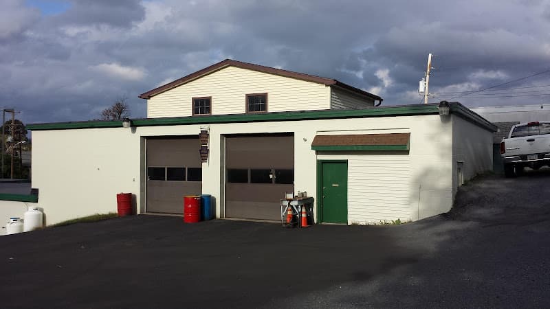 Chapmans Service Center logo