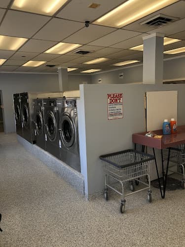 The Missing Sock Laundromat logo