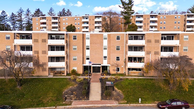 The Reserve at Wyomissing Logo