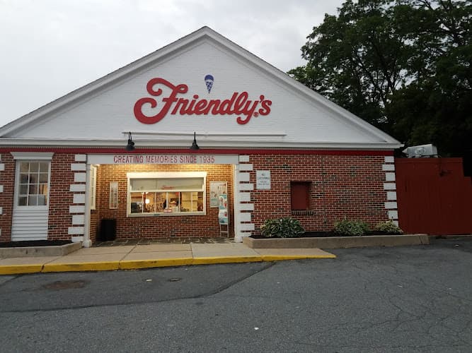 Friendly's logo