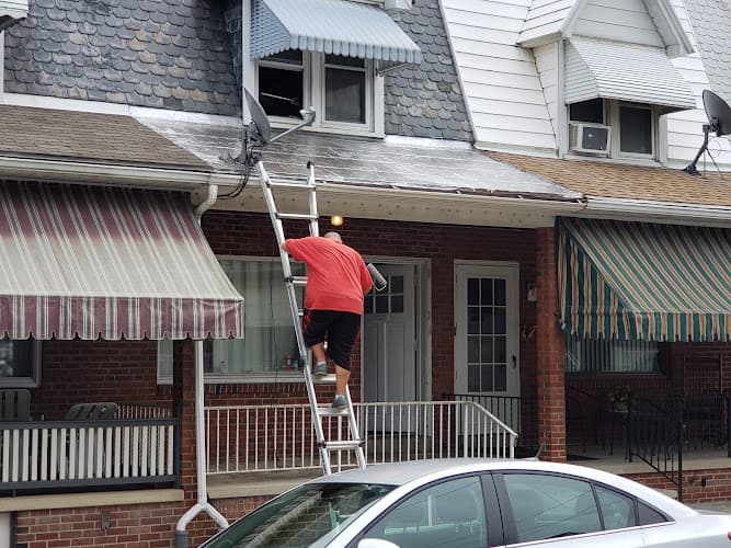 PA's RELIABLE ROOFING logo