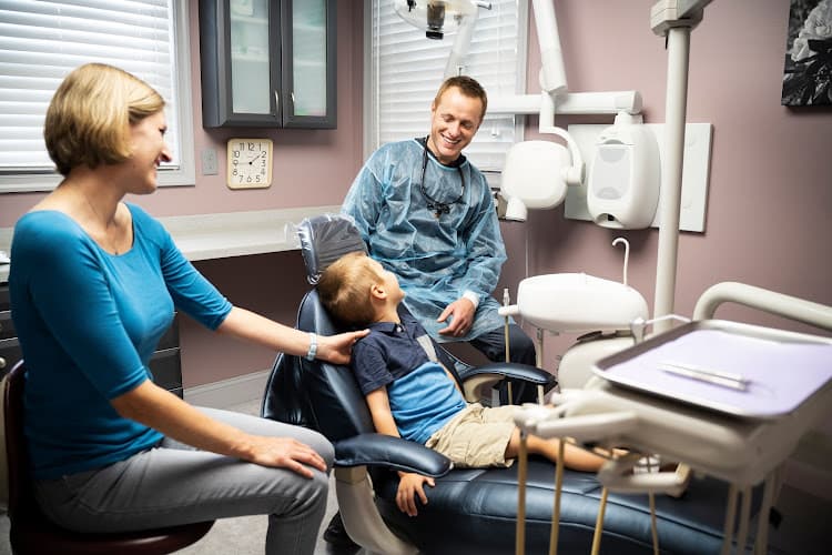 Boulevard Dental Associates logo