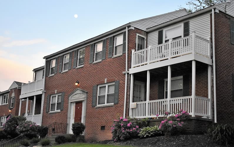 Wyomissing Gardens Apartments Logo