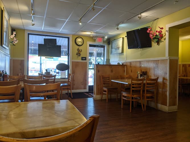 Van's Cafe logo