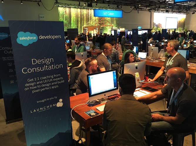 Launch Dynamic Media logo