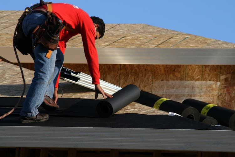 24/7 ROOFING logo