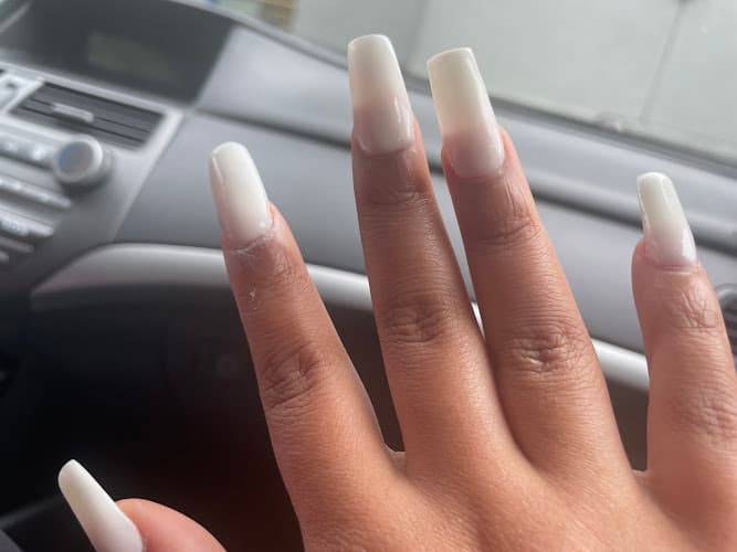 Jenny's Nails & Spa logo