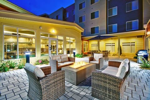 Residence Inn Reading logo