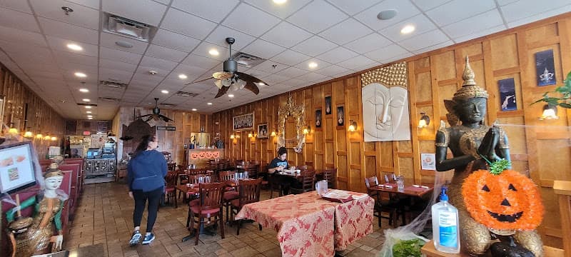 Thai Wat Restaurant logo