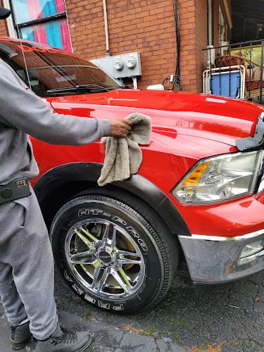 TJ Suds and Shine Mobile Wash logo