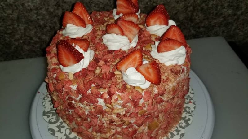 Mumseys Cakes and Goodies logo