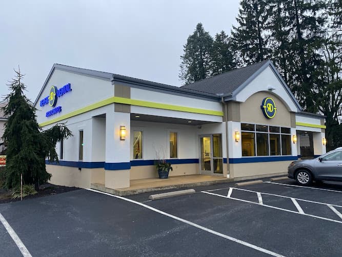 Revere Dental Associates logo