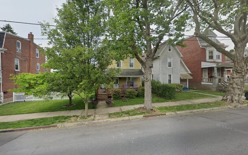 Fine Home Renovation logo