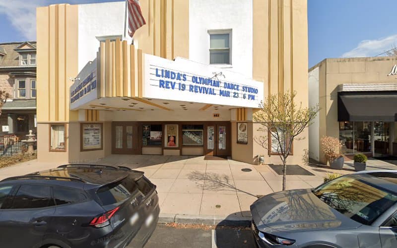 Linda's Olympian Dance Studio logo