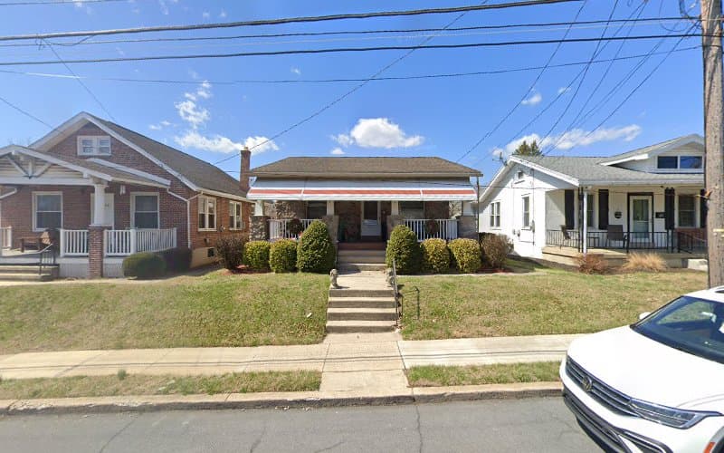 Pennypacker Cathy M Auctioneers & Appraisers