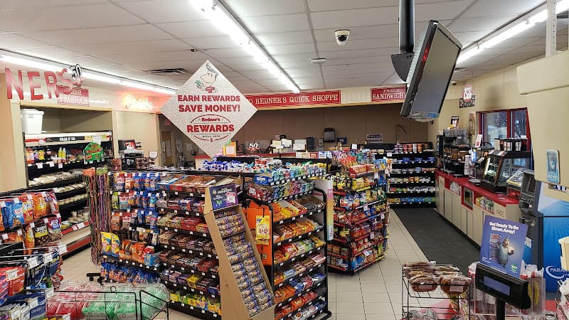 Redner's Quick Shoppe Logo