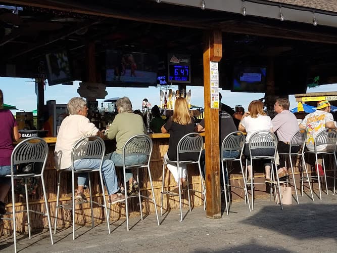 Jimmy G's Beverly Hills Tavern logo