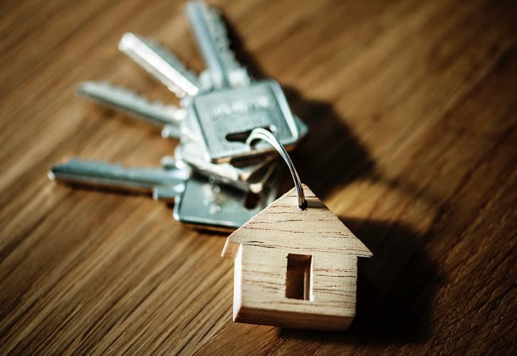 Joe Bialek Real Estate logo