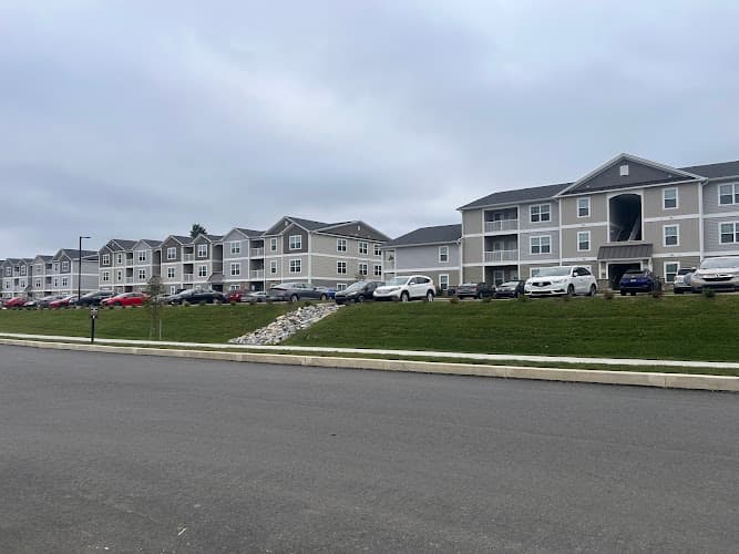 Reserve at Iroquois Building 2 logo